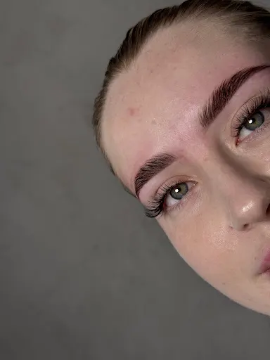 O! Lala Studio Urody Aleksandra Czerniawska - makijaż permanentny brwi, stylizacja brwi, szkolenia